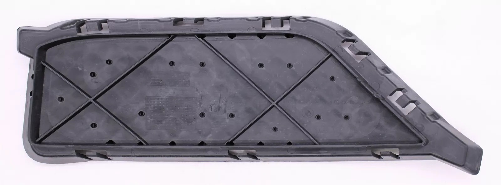 ცხაურა ღია მარჯვენა - BMW X1 E84 2013-2015 ცხაურა ღია მარჯვენა - BMW X1 E84 2013-2015