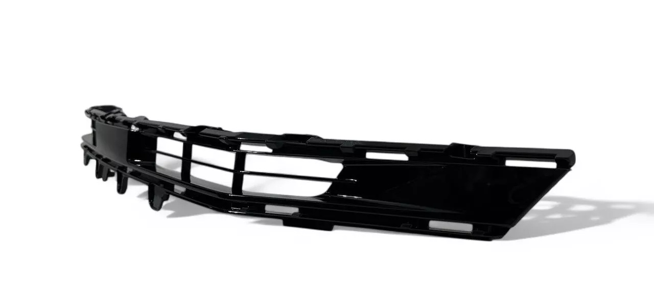 ბადე შავი TOYOTA CAMRY 2024-